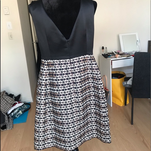 Slip - Picture 3 of 9